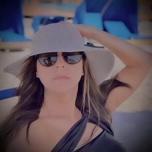 Meet your Posher, Beverly